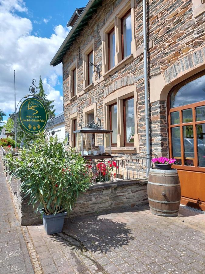 Weingut Licht-Stadtfeld Brauneberg Esterno foto