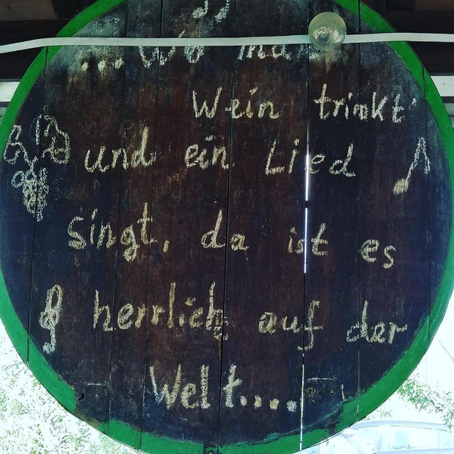 Weingut Licht-Stadtfeld Brauneberg Esterno foto