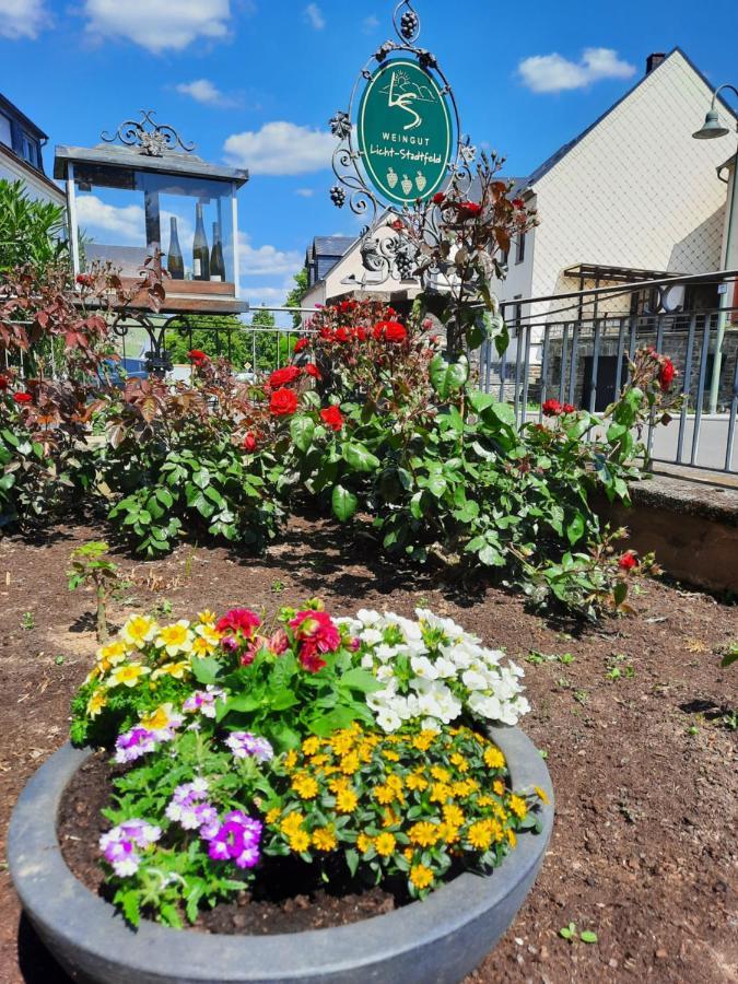 Weingut Licht-Stadtfeld Brauneberg Esterno foto